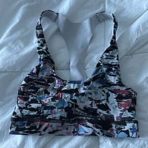 Lululemon sports bra